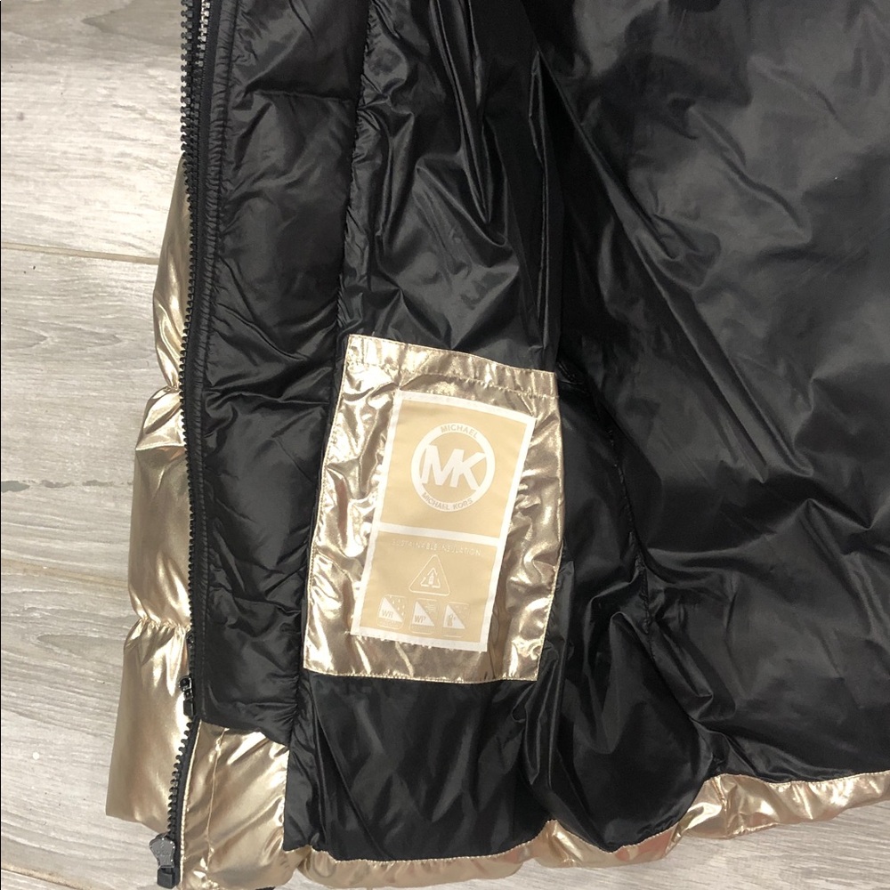 New Michael Kors Metallic Gold Puffer Jacket XL - Picture 7 of 8